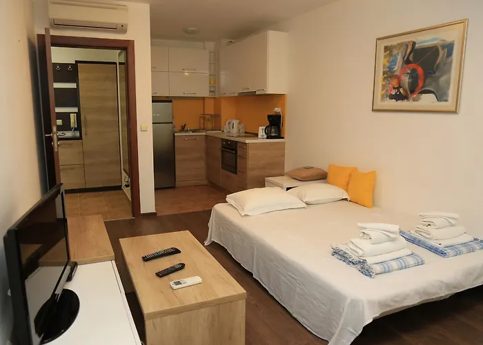 Kabakum * Golden Sands